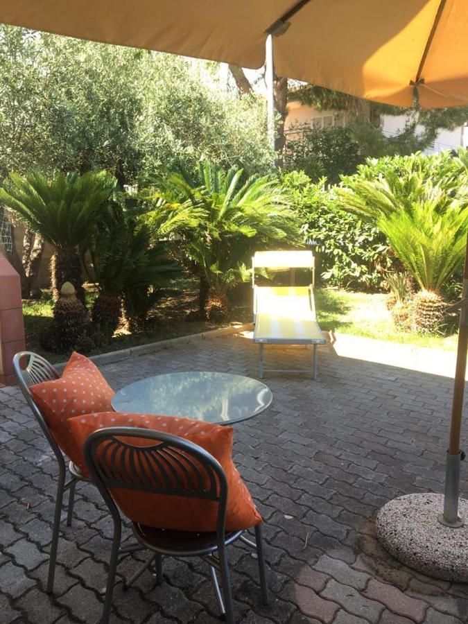 Bed and Breakfast Paestum Rosae Esterno foto