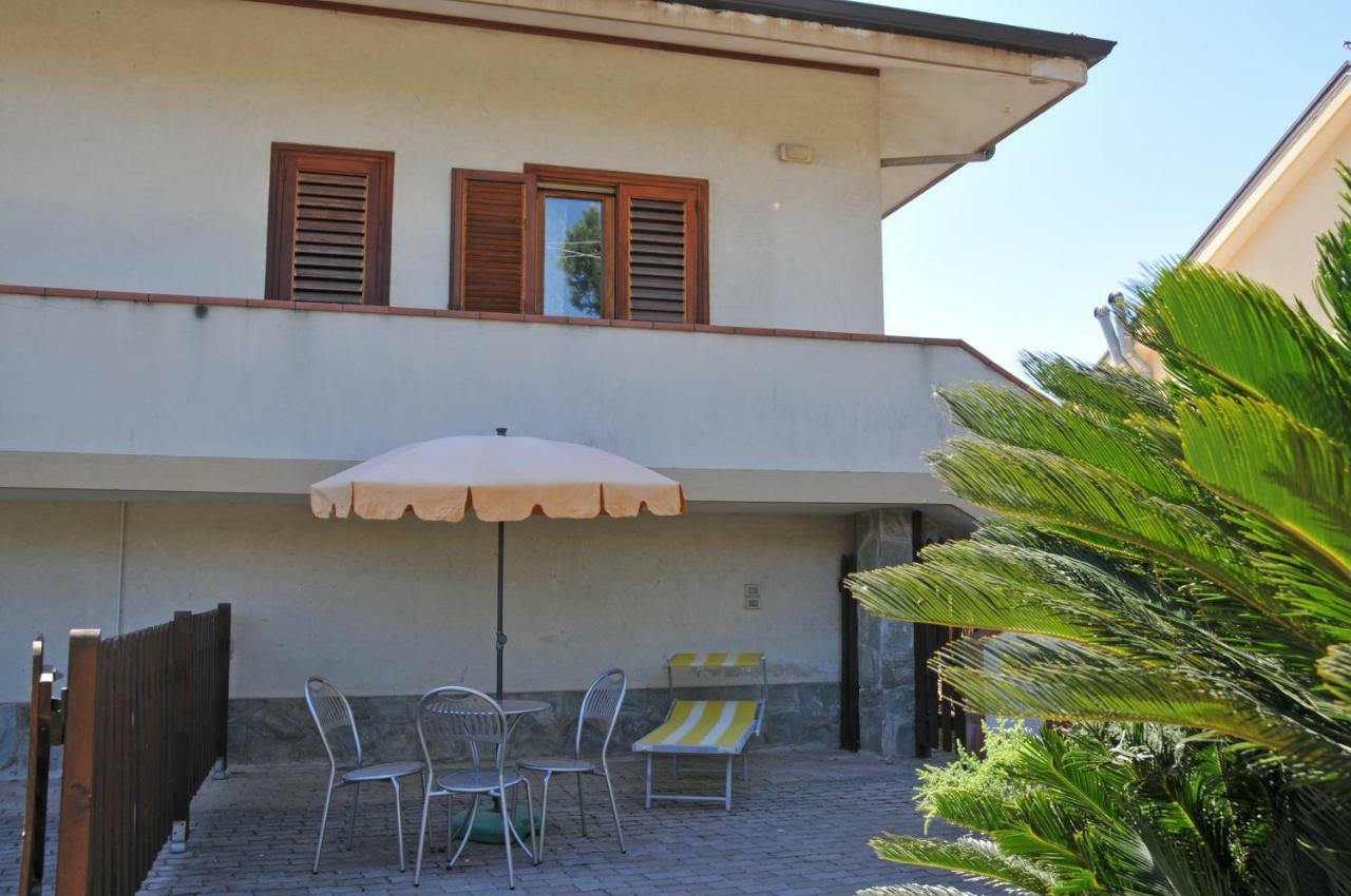 Bed and Breakfast Paestum Rosae Esterno foto